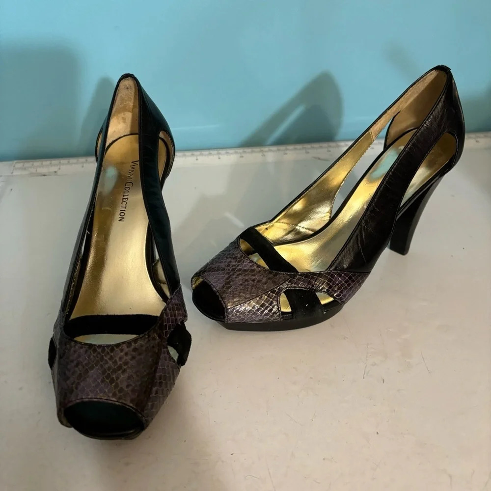BNWOB Vianni  collection women’s purple & black animal print stiletto heels 7‎